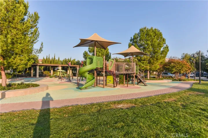 124 Holly Springs, Irvine, California 92618
