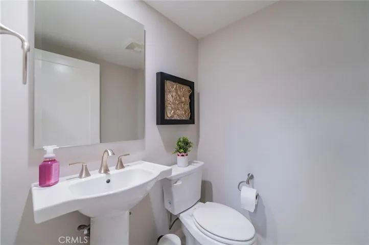 124 Holly Springs, Irvine, California 92618