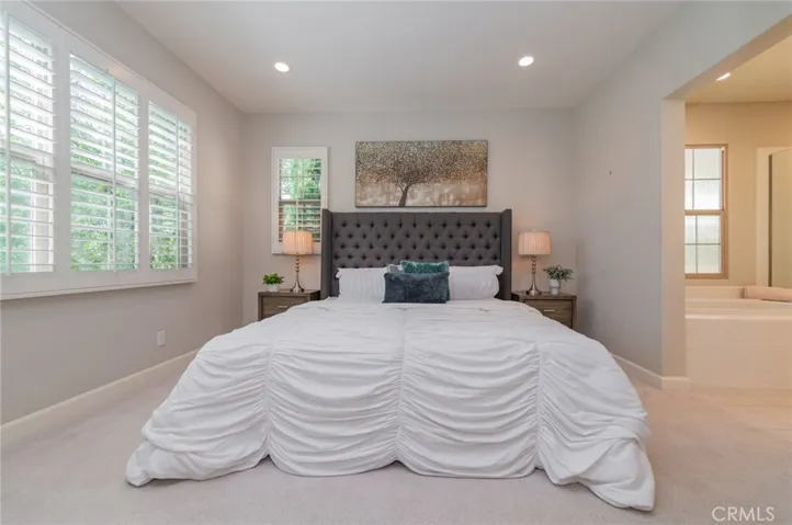 124 Holly Springs, Irvine, California 92618