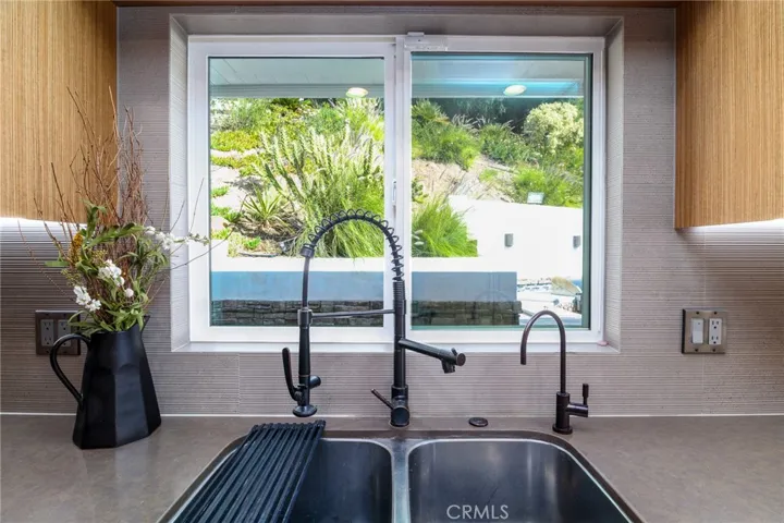 11810 Babbitt Ave, Granada Hills, California 91344