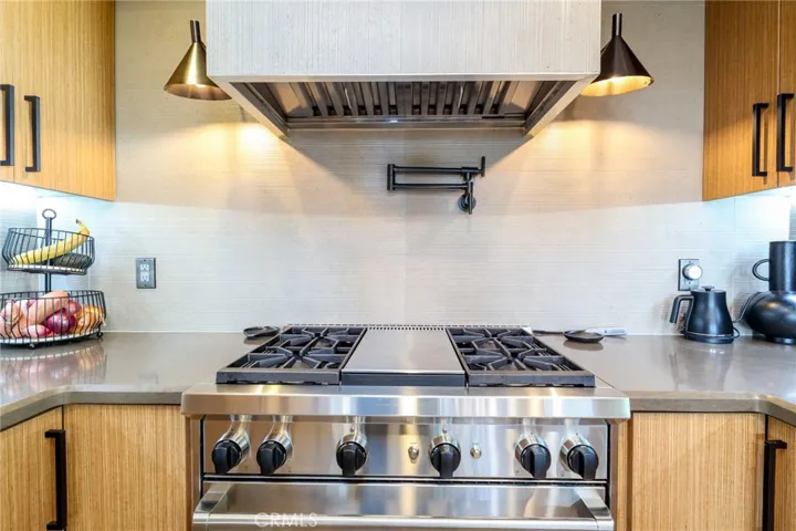11810 Babbitt Ave, Granada Hills, California 91344