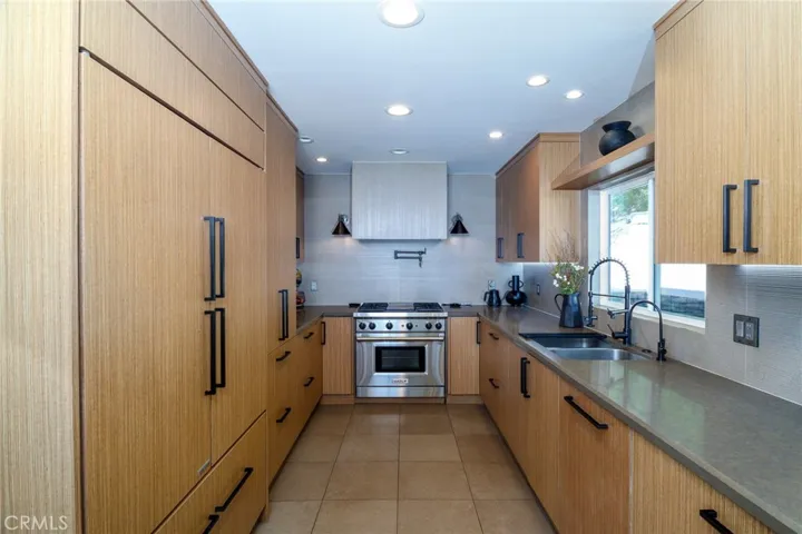 11810 Babbitt Ave, Granada Hills, California 91344