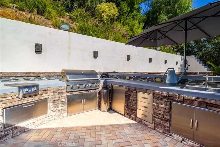 11810 Babbitt Ave, Granada Hills, California 91344