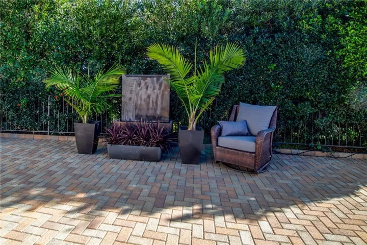 11810 Babbitt Ave, Granada Hills, California 91344