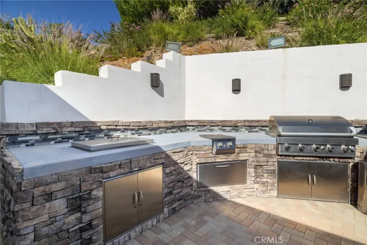 11810 Babbitt Ave, Granada Hills, California 91344