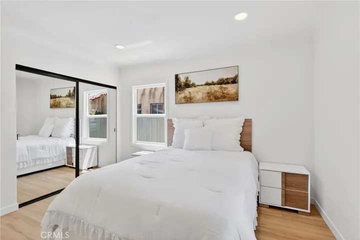 5924 Lewis, Long Beach, California 90805