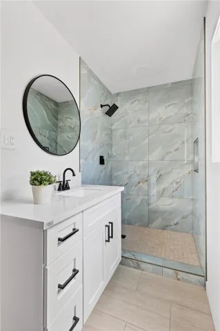 5924 Lewis, Long Beach, California 90805