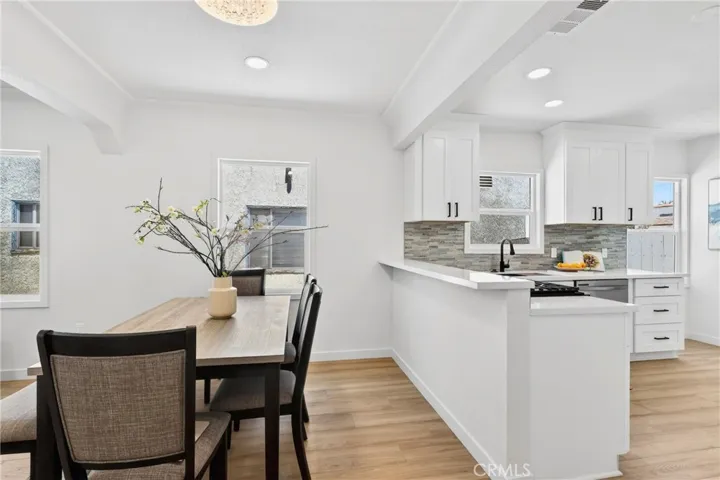 5924 Lewis, Long Beach, California 90805