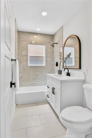 5924 Lewis, Long Beach, California 90805