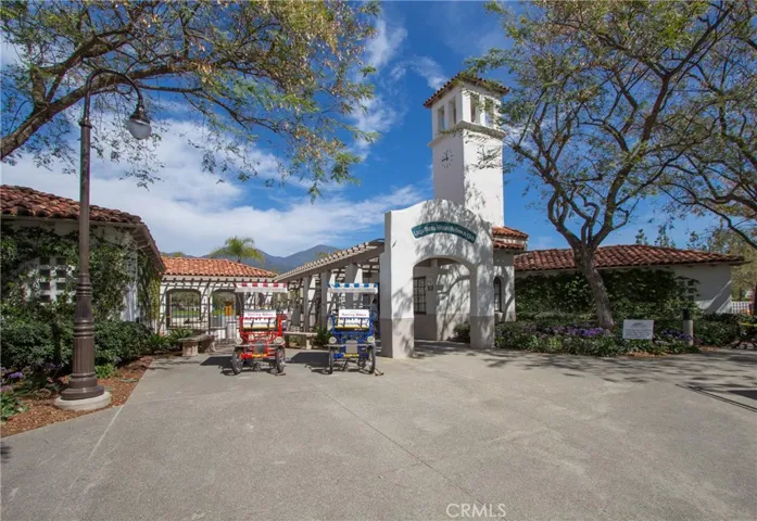 Access to all the wonderful SAMLARC amenities with the Beach Club, Pools, tennis, Parks, fishing and so much more!