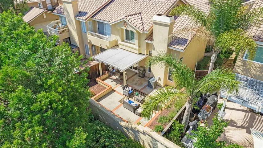 Spacious private backyard