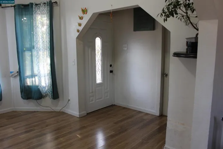 540 3rd St, Richmond, California 94801