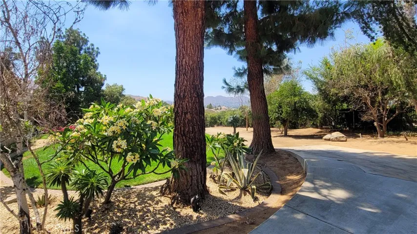 10851 Orchard View Lane, Riverside, California 92503