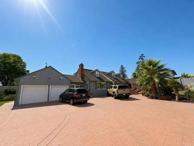 8710 Echo Drive, La Mesa, California 91941