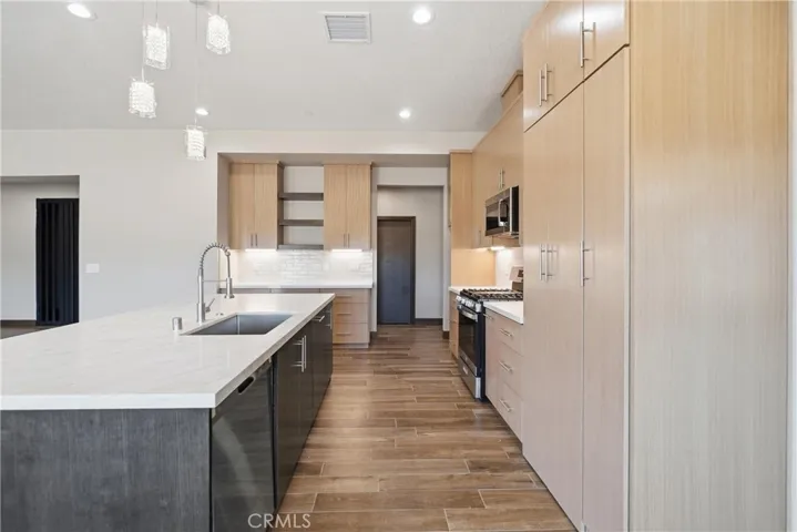 23505 Del Oro Road, Apple Valley, California 92308