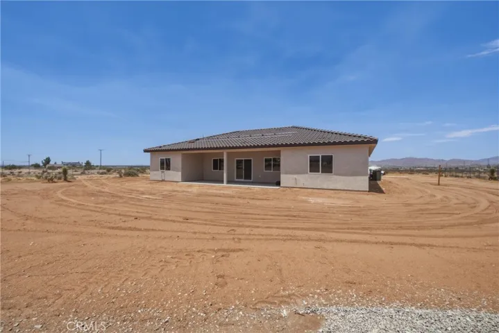 23505 Del Oro Road, Apple Valley, California 92308