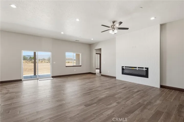 23505 Del Oro Road, Apple Valley, California 92308
