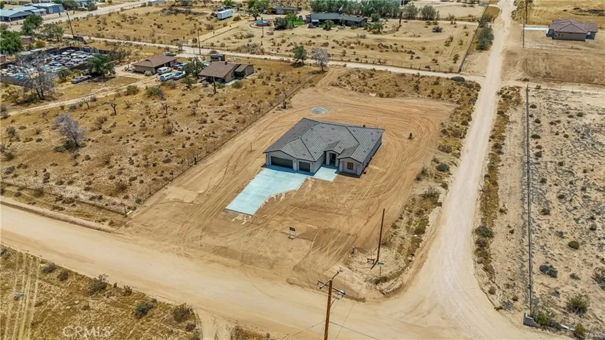 23505 Del Oro Road, Apple Valley, California 92308