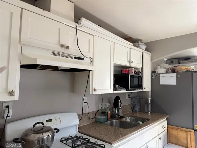 16415 Ardmore Avenue 3, Bellflower, California 90706