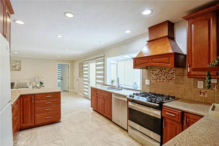 8563 Amazon River, Fountain Valley, California 92708