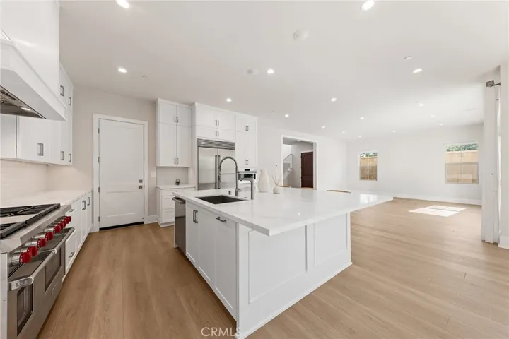 207 Alora, Irvine, California 92618