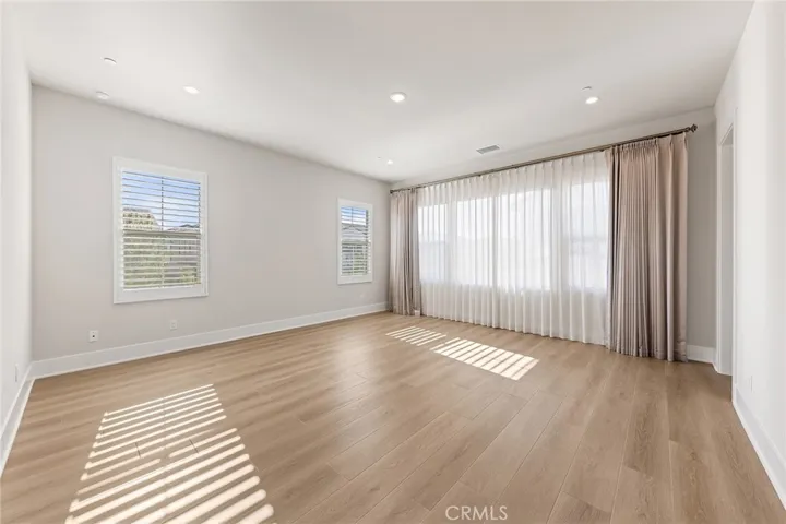 207 Alora, Irvine, California 92618