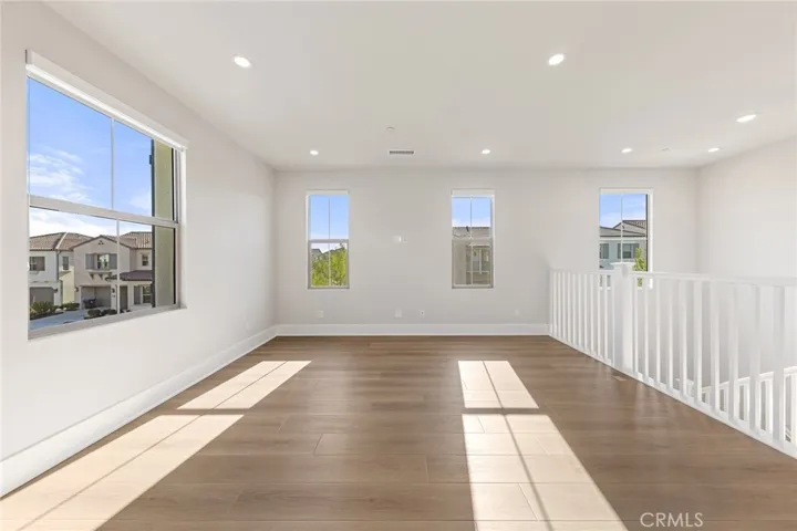 207 Alora, Irvine, California 92618
