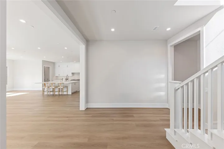 207 Alora, Irvine, California 92618