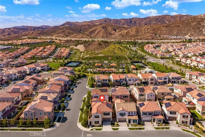 207 Alora, Irvine, California 92618