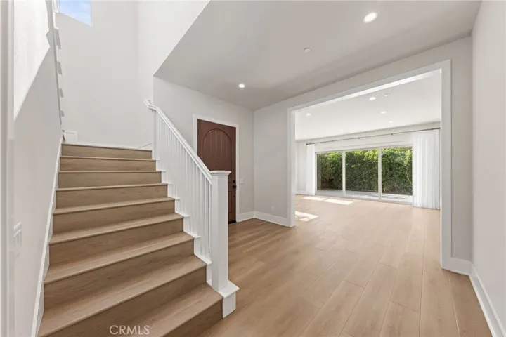 207 Alora, Irvine, California 92618