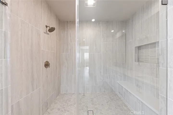 207 Alora, Irvine, California 92618