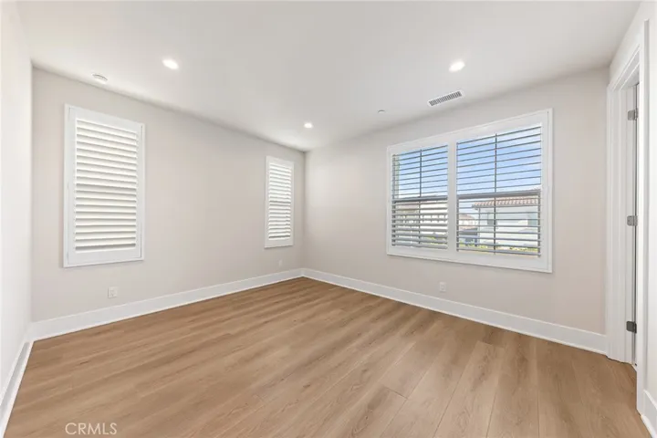 207 Alora, Irvine, California 92618