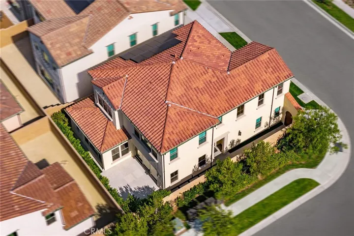 207 Alora, Irvine, California 92618