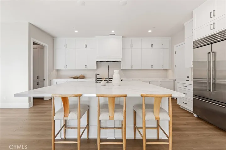 207 Alora, Irvine, California 92618