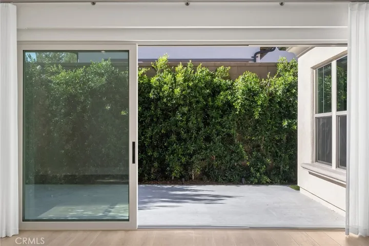 207 Alora, Irvine, California 92618