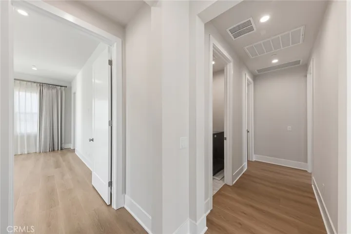 207 Alora, Irvine, California 92618