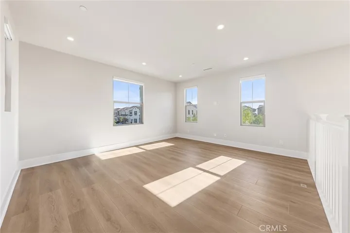 207 Alora, Irvine, California 92618