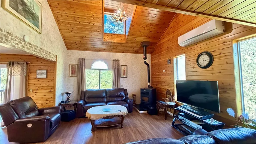 14921 Ward Drive, Pine Mountain Club, California 93225