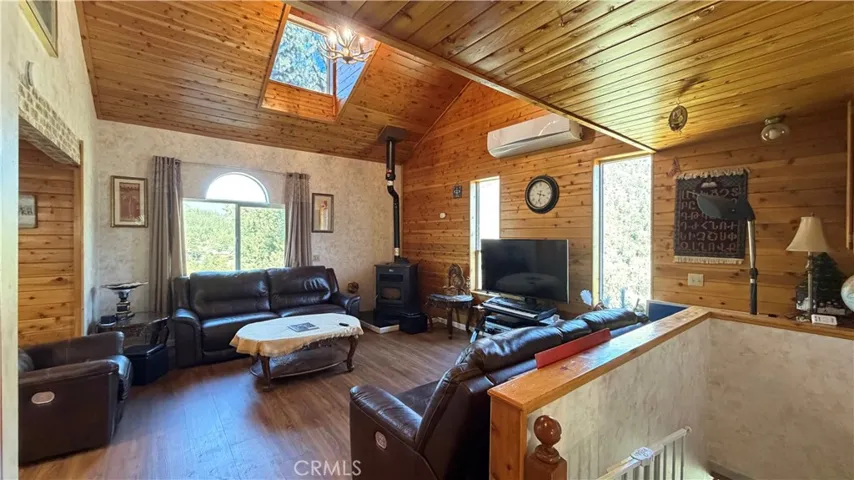 14921 Ward Drive, Pine Mountain Club, California 93225