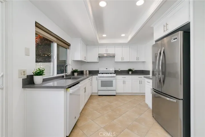 1231 S Golden West 11, Arcadia, California 91007