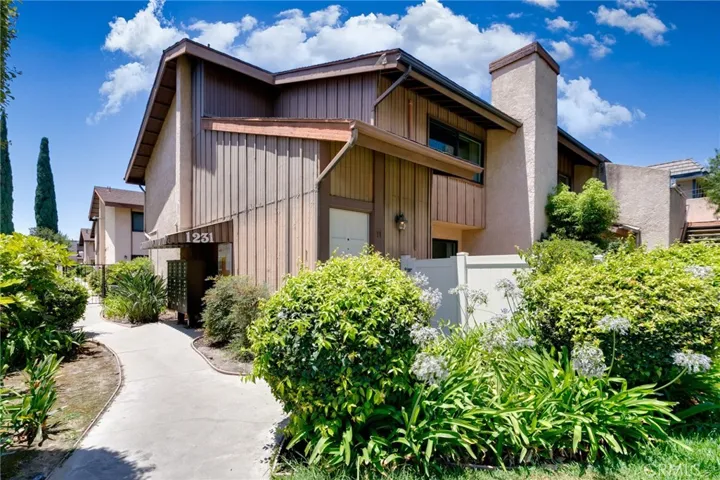 1231 S Golden West 11, Arcadia, California 91007