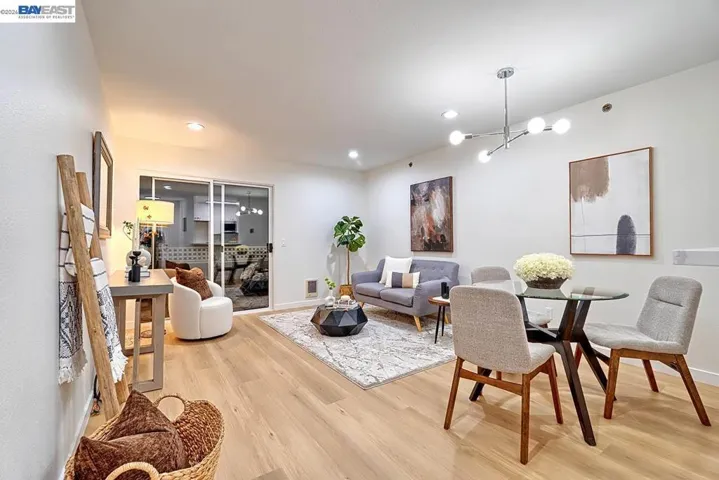685 Dartmore Ln 365, Hayward, California 94544