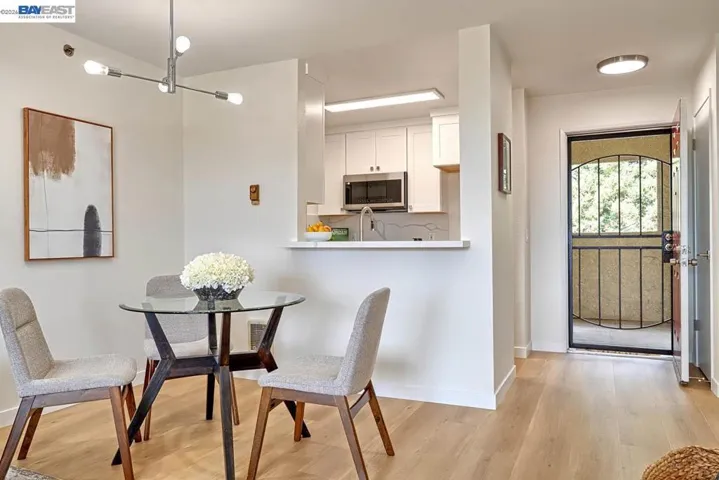 685 Dartmore Ln 365, Hayward, California 94544