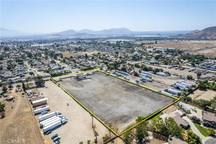 10674 Locust, Bloomington, California 92316