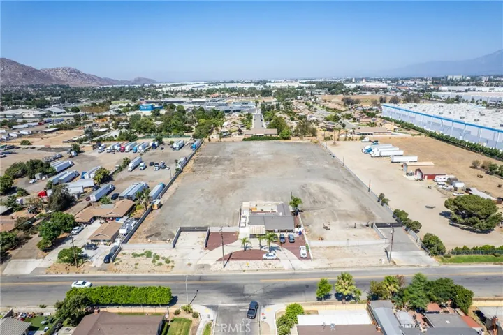 10674 Locust, Bloomington, California 92316