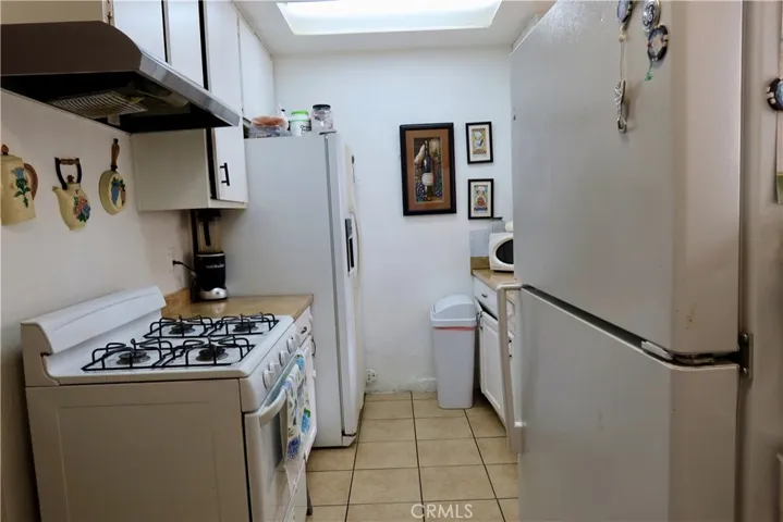 Kitchen(Unit 329)