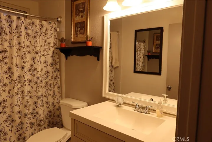 Bathroom(Unit 329)