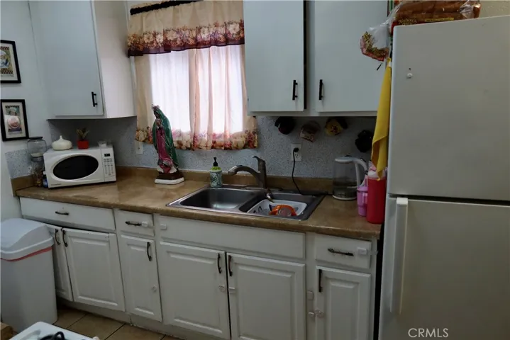Kitchen(Unit​​‌​​​​‌​​‌‌​​‌​​​‌‌​​​‌​​‌‌​​‌‌​​‌‌​​​​ 329)