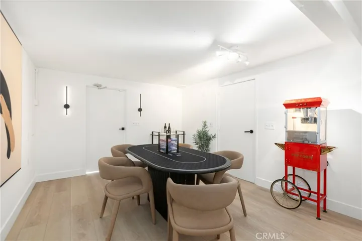 Flex Space/Bonus Room off Garage with Separate Private Entrance (Potential ADU Space?)