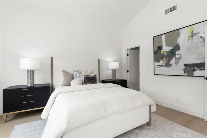 Primary #2 En-suite (Bedroom 4)
